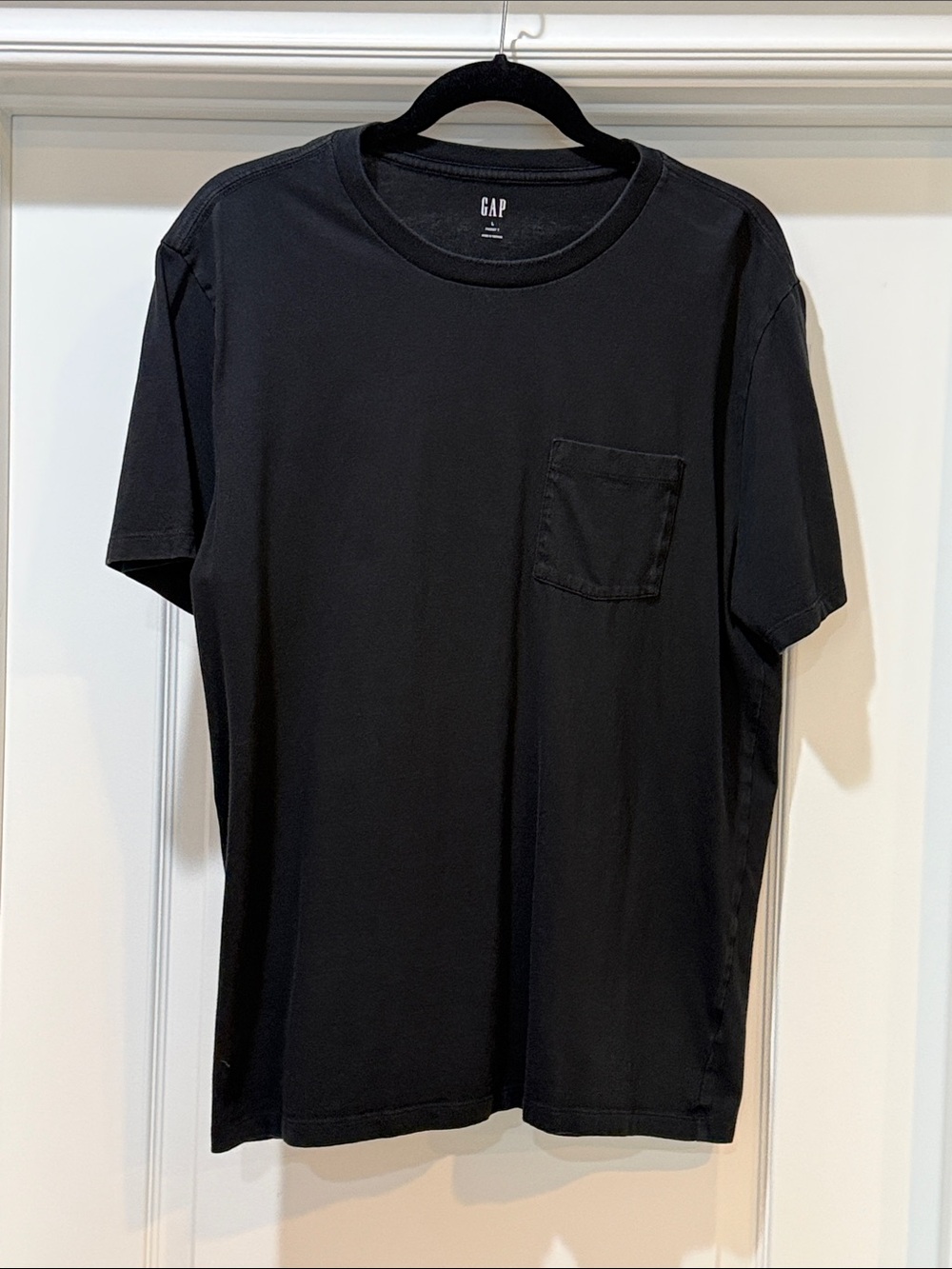 Men's GAP Soft Black Cotton Pocket Tee